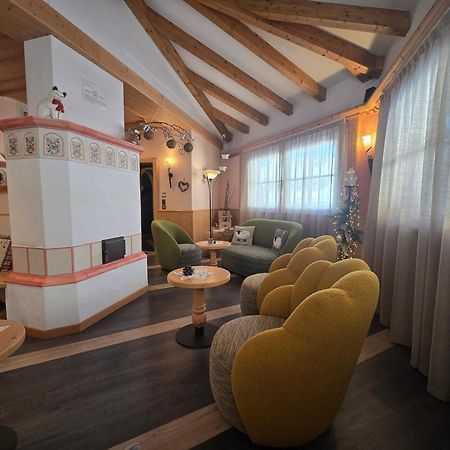 Hotel Azola กานาเซย์ ภายนอก รูปภาพ