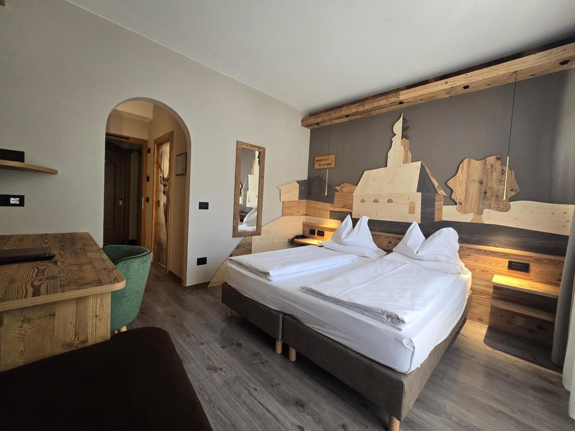 Hotel Azola กานาเซย์ ภายนอก รูปภาพ